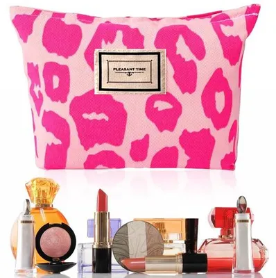 Image de Grande trousse de maquillage à imprimé léopard rose pour femme