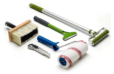 Produktbild von Tapezier Set 5-teilig - Tapetenigel, Tapetenschaber, Cutter, Kleisterwalze & Tapezierbürste - Werkzeugset für Renovierung und Tapetenentfernung