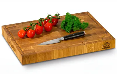 Produktbild von FALKENBERGER Stirnholz Schneidebrett aus massiver Eiche 40 × 30 × 4 cm L Handgefertigt.  Europe. Mit Saftrille und vertiefter Saftwanne, beidseitig zum Schneiden und Servieren nutzbar.