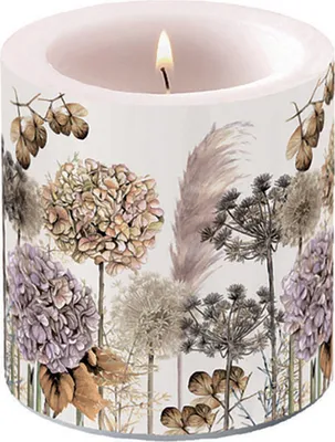 Produktbild von Stumpenkerze Paraffin 7,5x9cm mit Trockenblumen Motiv Beige / Weiß
