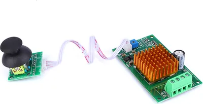 Zdjęcie produktu dla Regulator prędkości silnika CCM4N DC12~30V Joystick CW/CCW z zabezpieczeniem nadprądowym Regulator prędkości silnika 3ACCM4N