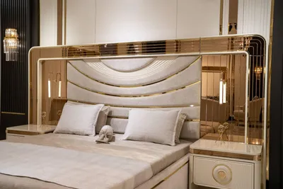 Produktbild von Elegantes Schlafzimmer Set aus Holz in Weiß mit modernem Design