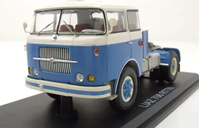 Image de Premium ClassiXXs 47166 Skoda LIAZ 706 RTTN tracteur bleu blanc 1:43