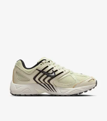 Produktbild von Nike Sneakers FQ3571-001 in Green color size 36.5