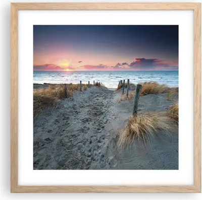 Produktbild von Gerahmtes Poster - Rahmen in heller Eiche - Strand Sand Spaziergang - 40x40 cm - Wand Bild - Wanddeko - Wandbilder - Kunstposter - Wandposter - Bilderrahmen - Bilder - Kunstdruck - P2NAC40x40-4924