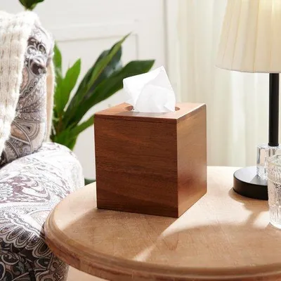 Immagine prodotto di Armadietto in legno per salviette con chiusura magnetica, adatto a qualsiasi ambiente