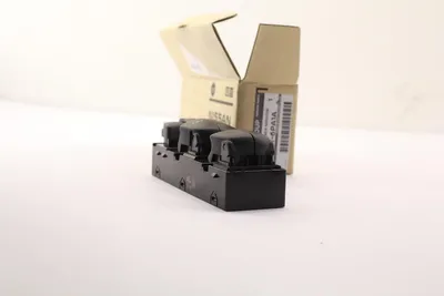 Immagine prodotto di Interruttore alzacristallo originale Nissan, codice 254016PA1A