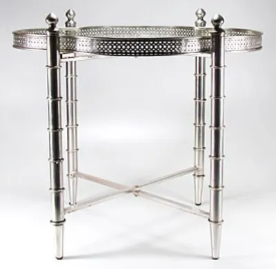 Produktbild von Casa Padrino Beistelltisch Silber 60 x 60 x H. 60 cm - Luxus Kollektion
