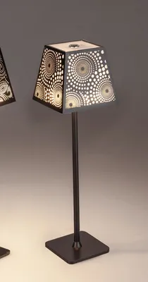 Zdjęcie produktu dla formano Nowoczesna lampa podłogowa LED z funkcją dotykową i funkcją ładowania USB