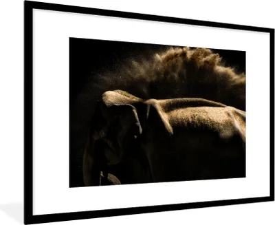 Produktbild von MuchoWow® MuchoWow® Gerahmtes Poster Elefant - Schlamm - Tiere - Schwarz 90x60 cm - Poster mit zchwarzem Bilderrahmen - Wanddekoration - Fotos