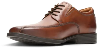 Productafbeelding van Mocassins van het merk Clarks, model Tilden Walk, bruin