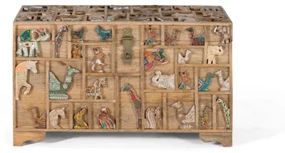 Immagine prodotto di Comodino Animalia in legno di mango, 47 cm x 80 cm x 40 cm Giner y Colomer
