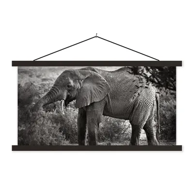 Produktbild von MuchoWow® Textilposter Elefant - Tiere - Bäume - Schwarz - Weiß 60x30 cm mit schwarzem Rahmen - Textilien