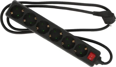 Productafbeelding van Schwabe stekkerdoos met 6 stopcontacten, zwart, met schakelaar, 230 V / 16 A – Meervoudige stekkerdoos met 1,4 meter kabel en bescherming tegen aanraking – Stopcontacten 45° gedraaid – Stekkerdoos voor binnengebruik – IP20, 11512