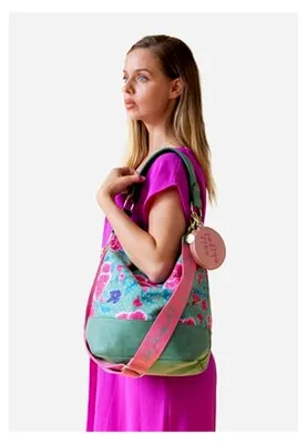 Produktbild von Izzy07 Fritzi x Frida Kahlo Limited Canvas Hobo Bag Flower Green
