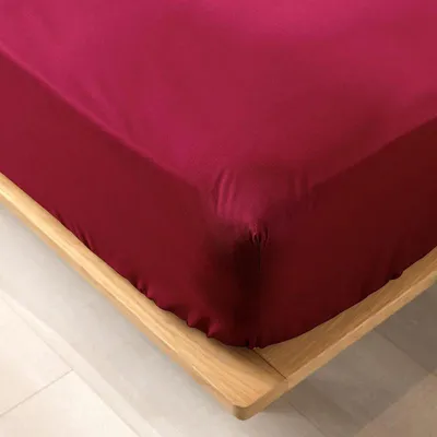 Imagen del producto de Funda de cama de algodón orgánico para cama tamaño queen "Biolina" - Borgoña - 160 x 200 cm