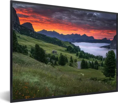 Produktbild von MuchoWow® Gerahmtes Poster Gras - Berge - Abend 40x30 cm - Poster mit Schwarzem Bilderrahmen Wandposter Rahmen Foto Bilder - Kunstposter - Wanddekorationen