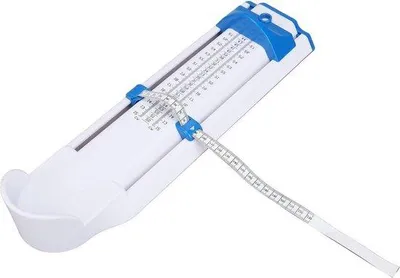 Immagine prodotto di Misuratore di piedi per adulti - Misuratore portatile - Alta precisione - Valigetta da trasporto.