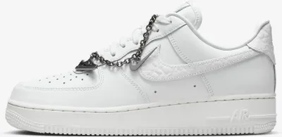 Produktbild von Nike Air Force 1 '07 Low "Summit White Mini Charm" Weiß, Größe: 36