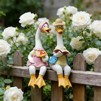 Produktbild von Gartendeko für Draußen Wetterfest, 2 Stück Gans Gartenfigur Wetterfest, Niedliches Cartoon Harz Gartenfiguren, Gartenstatuen für Hof Haus Garten Terrasse und Büro