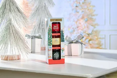 Produktbild von Yankee Candle 3 Mini Filled Votive Christmas Classics Set