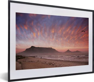 Produktbild von MuchoWow® MuchoWow® Gerahmtes Poster Bunter Himmel über dem Tafelberg in Südafrika 40x30 cm - Poster mit zchwarzem Bilderrahmen - Bilderrahmen - Poster im Rahmen