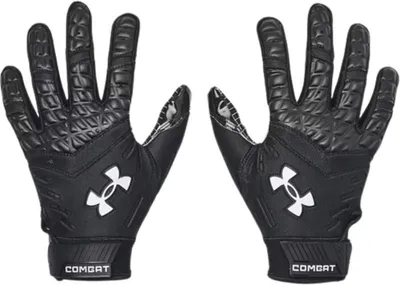 Produktbild von Diese Lineman-Handschuhe wurden für den Einsatz im Schützengraben entwickelt und bieten die perfekte Mischung aus Schutz, Haltbarkeit und Komfort. Strategische Polsterung schirmt Ihre Hände ab, ohne die Bewegungsfreiheit einzuschränken, während atmungsaktives Mesh Sie Snap für Snap trocken hält.Merkmale Speziell für Lineman entwickelte gepolsterte Allzweckhandschuhe Verjüngte Polsterung mit verstärkten Knöcheln für maximalen Schutz und minimale Masse ArmourMesh-Konstruktion für Strapazierfähigkeit, leichtes
