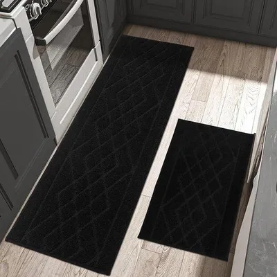 Immagine prodotto di Set di tappetini da cucina Ibenzoa®, in microfibra assorbente, antiscivolo, composto da 2 pezzi (50x76 cm e 50x122 cm), con superficie idrorepellente, colore nero