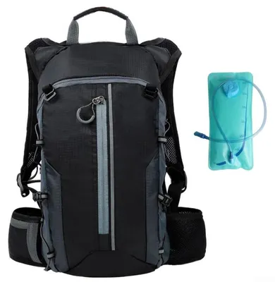 Image de Sac à dos en nylon léger, idéal pour le vélo et la randonnée