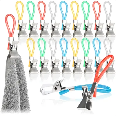 Produktbild von com-four® 20x Handtuchhalter-Clips aus Kunststoff und verchromten Metall - bunte Klemmen für Handtücher, Waschlappen, Badeschwämme - Schlaufenhänger-Klemmen für Topflappen & Geschirrtücher