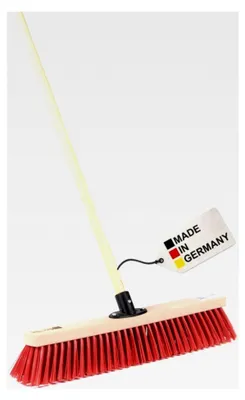 Produktbild von Straßenbesen mit roten Elaston-Kunststoffborsten 50cm Breite und 160cm Holzstiel