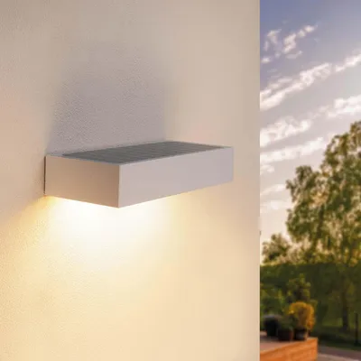 Produktbild von Ledvion Moderne Solar LED Wandlampe sensor 6W Warmweiß IP65 Weiß Mit