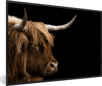 Produktbild von MuchoWow® Gerahmtes Poster Schottischer Highlander - Tiere - Kuh 90x60 cm - Poster mit Schwarzem Bilderrahmen Wandposter Rahmen Foto Bilder - Fotorahmen - Foto-Plakat