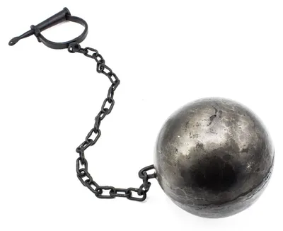 Produktbild von Mittelalterliche Fussfessel aus Eisen, Kettenlänge 74 cm, Kugel Ø 15 cm, 3,3 kg