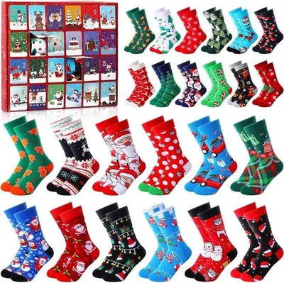 Immagine prodotto di Calendario dell'Avvento a tema natalizio 2025 - Calendari dell'Avvento - Decorazioni natalizie - 24 paia di calzini - Calzini unisex - Calendario dell'Avvento per 24 giorni - Regalo per adulti - Gadget natalizio - Perfetto per uomini e donne - Decorazioni per le feste