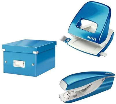 Image de Petite boîte à documents bleue avec perforatrice et agrafeuse