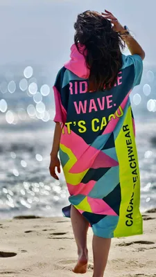 Produktbild von Bunte Sonnen-Vibes – NanoDry Ultra™ Damen-Strandponcho CACAO Beachwear™ - L (185-200)