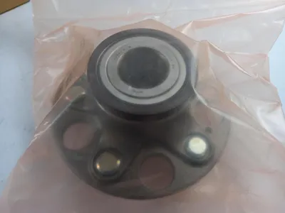 Imagen del producto de Buje de rueda original Honda, número de pieza 42200SJF951