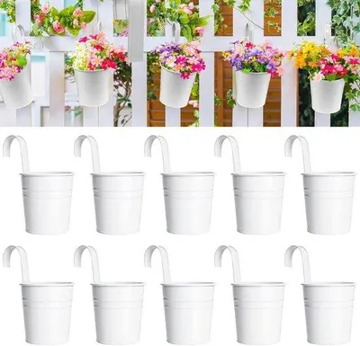 Productafbeelding van Metalen hangende bloempotten, 10 cm - Set van 10 witte bloempotten voor balkon - Bloemenmand met afneembare haak - Decoratie voor binnen en buiten, geschikt voor balkons, hekken en tuinen - Woonaccessoires
