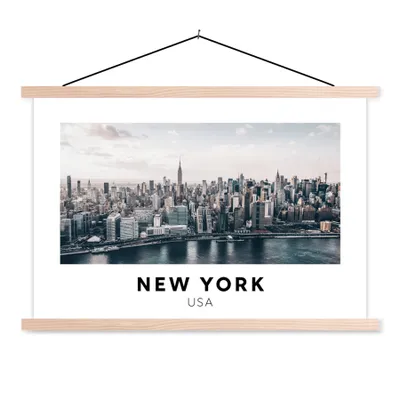 Produktbild von MuchoWow® Textilposter Amerika - New York - Skyline 120x80 cm mit holzfarbenen Rahmen - Aufhängeset