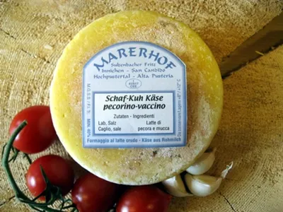 Immagine prodotto di Formaggio di latte di pecora e vacca Marerhof circa 600 gr.