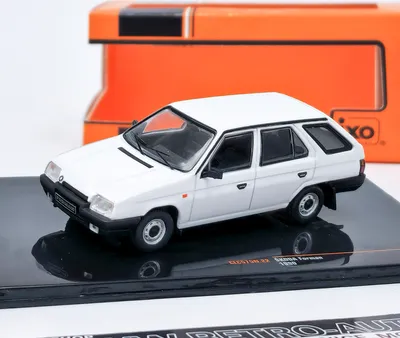 Obrázok produktu pre Škoda Forman (1990) biela IXO 1:43