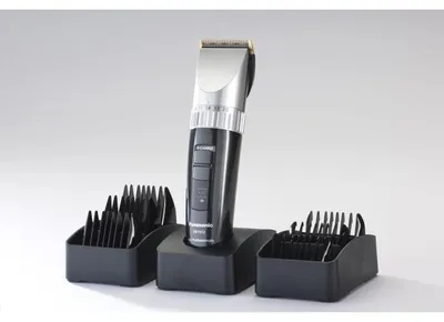 Immagine prodotto di PANASONIC ER1512 Professional Clipper - X-Taper Blade - Precise and smooth cut - 70 min battery life