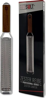 Immagine prodotto di REDSALT® Premium zester grattugia in acciaio inox con manico in legno | lama affilata | grattugia da cucina per limone zenzero noce moscata | grattugia per parmigiano grattugia per zenzero grattugia per limone grattugia per formaggio
