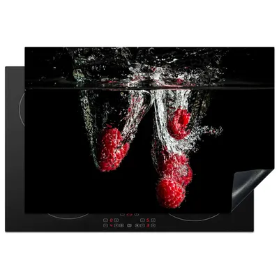 Obrázek produktu pro KitchenYeah® Krycí deska na sporák maliny - ovoce - zátiší - voda - černá - červená , 78x52cm, dekorace do kuchyně, keramická krycí deska na sporák, krycí deska na sporák