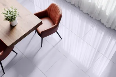 Produktbild von Glanzlaminat Falquon Max HG D3550 Uni Grau - 1.220 x 610 x 8 mm - 1 Packung: 4 Paneele - 2,977m²