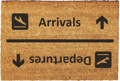 Produktbild von Arrivals Departures, Fußmatte, lustige Fußmatte, lustige Fußmatte, Flughafen-Fußmatte, Abschlussgeschenk, Geschenk für Reisende, Größe: 60x40
