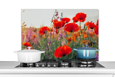 Obrázok produktu pre KitchenYeah® Kuchynský splashback - Kuchynský splashback - Ochrana steny sporáka a drezu - Mak - Kvety - Červená - Fialová - Lúka 90x60 - Alu-Dibond (alternatíva skleneného splashbacku) - Tepelne odolný - Her