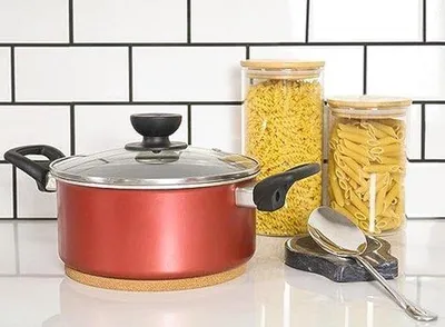 Produktbild von 4er Set Kork-Untersetzer für Töpfe und Pfannen - Runde Untersetzer 19,1 x 19,1 cm