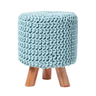 Produktbild von HOMESCAPES Gestrickter Fußhocker, 42 cm hoch, hellblau